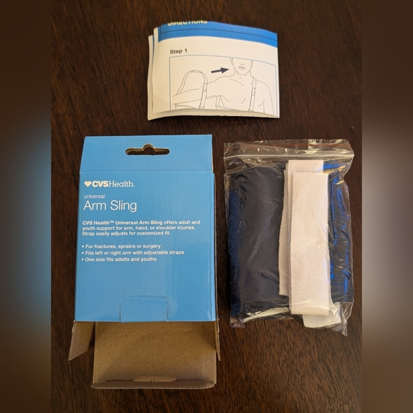 CVS Adjustable Arm Sling - Picture 3 of 4